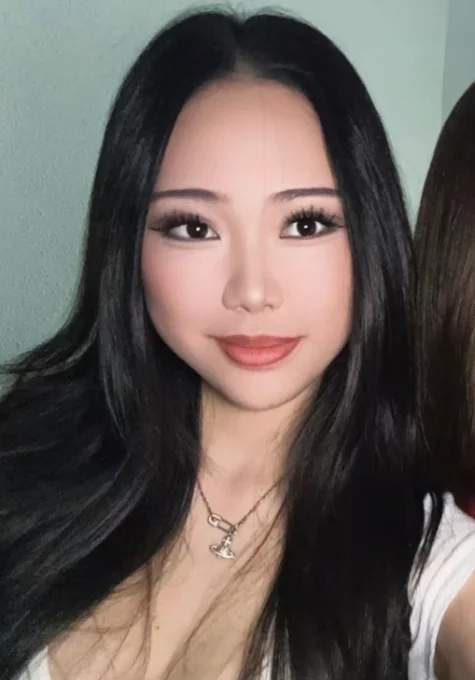 Luna Zhang